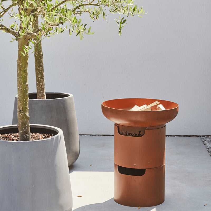 Barbecook Jack Firepit 2 bases with firewood