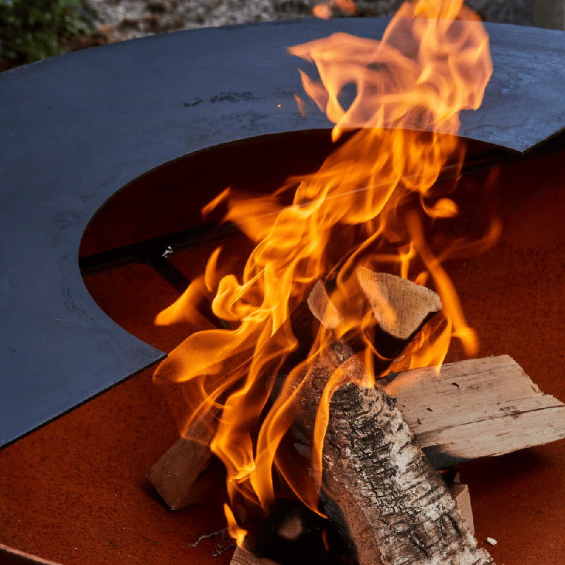 Barbecook Jack Firepit with flame