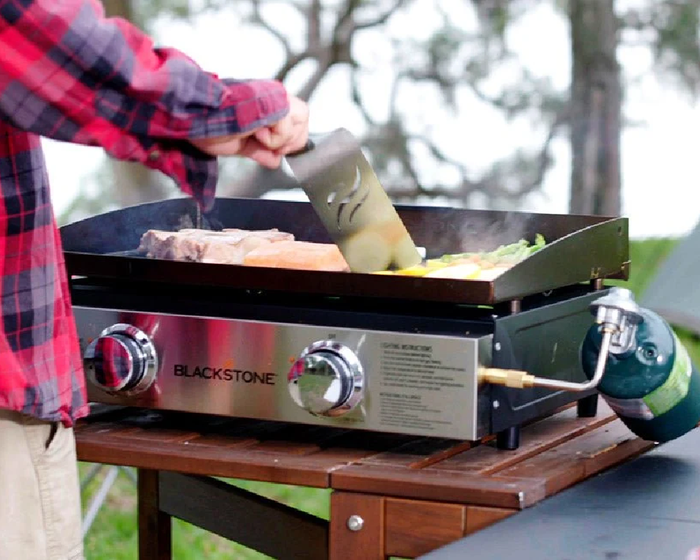 Blackstone 2140 22in Tabletop Griddle cooking outside