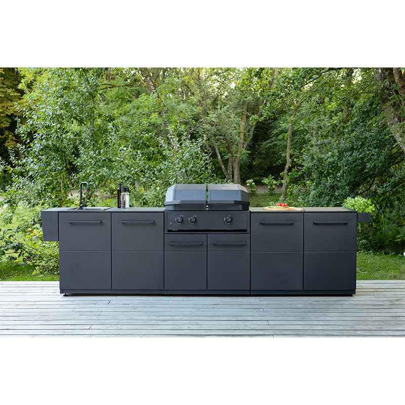 Cozze® Elements Outdoor Kitchen outside