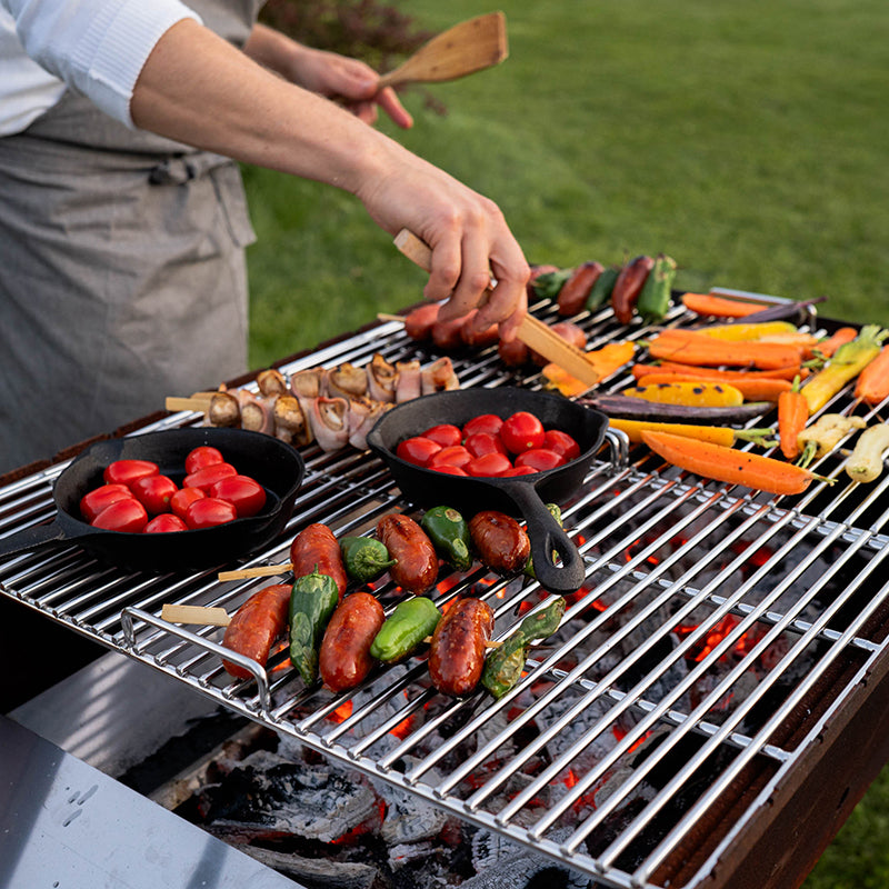 GrillSymbol Charcoal Grill Naked Chef XXL food on the grill