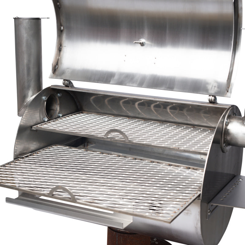 Smoky-BeastSilver_open_with_2_plates