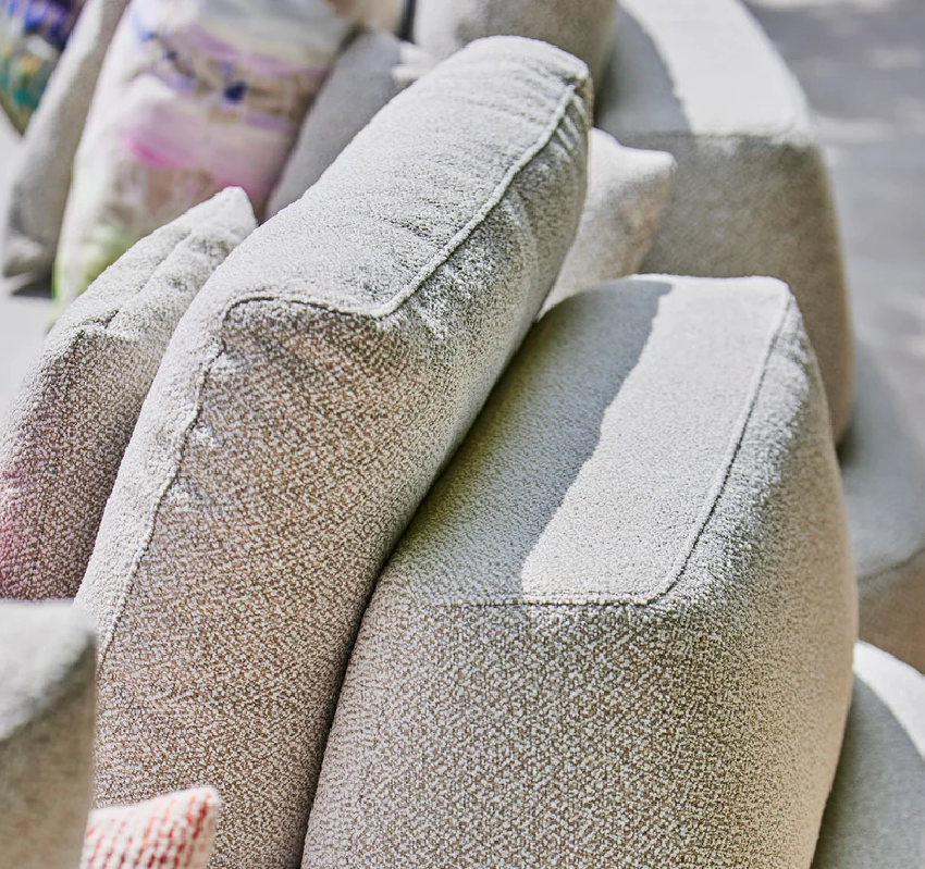 SunsLifestyle-Blocchi_daybed_rear_seat_view