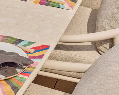 SunsLifestyle-Palermo-Itza-lowdiningtable