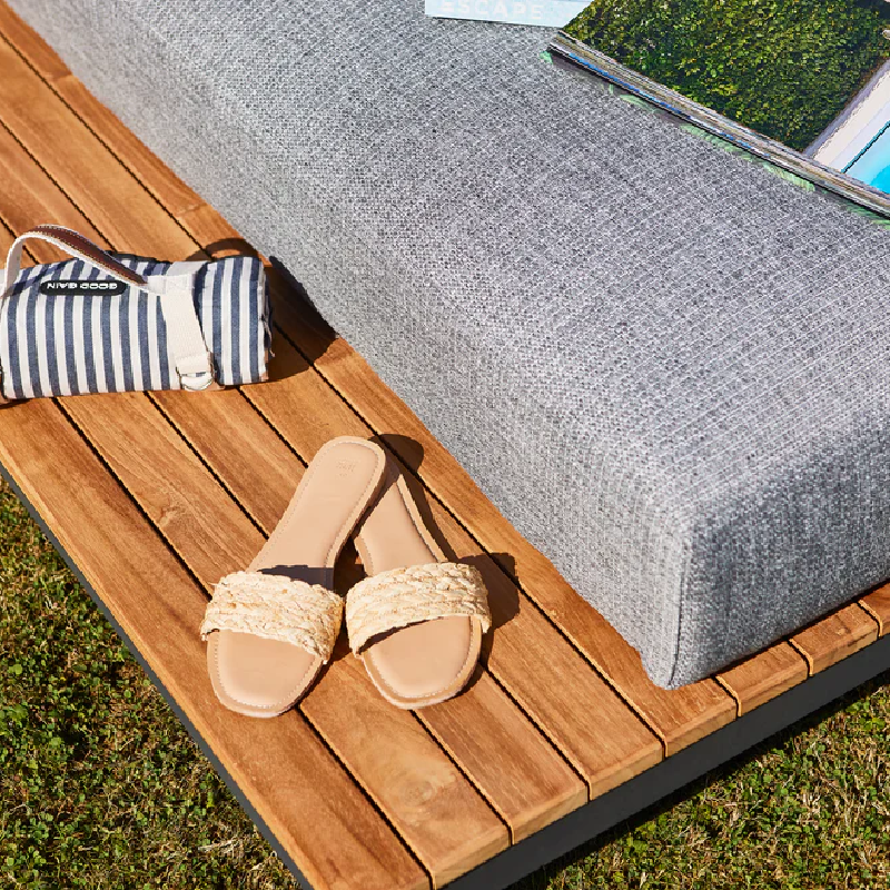 SunsLifestyle-evora-daybed_wood_surround_view