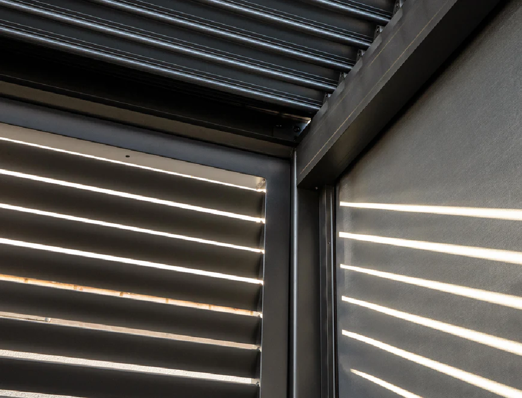 Suns_Lifestyle_Luxe_Screen_corner_closeup_grey