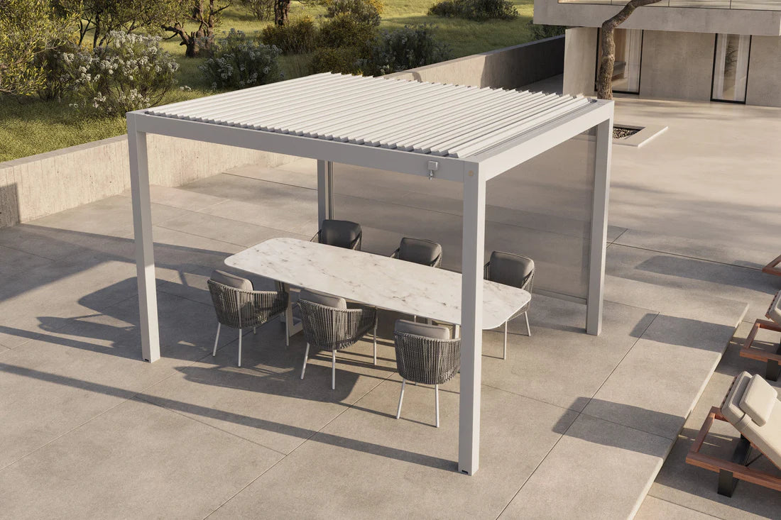 Suns_Lifestyle_luxe-manual-louvered