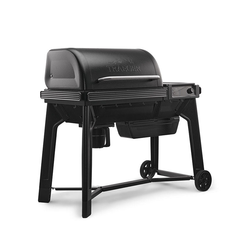 Traeger Woodridge left side view