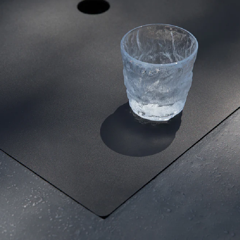 SunsLifestyle-cannes-fire-table-closed-table-surface-view