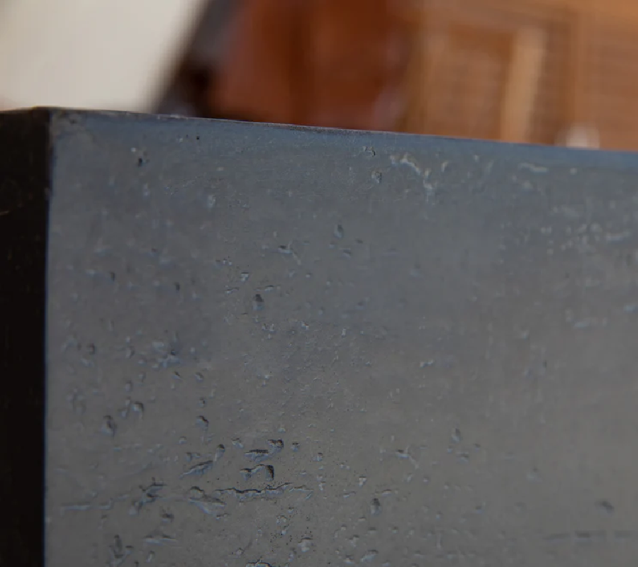 SunsLifestyle-positano-fire-table-corner-closeup