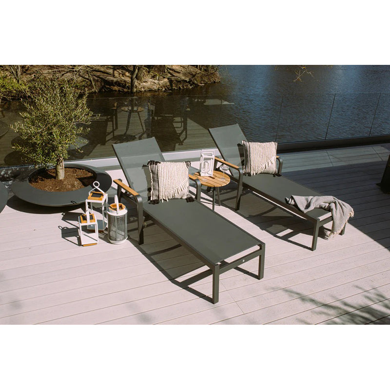 sunslifestyle-tutti-lounger-side-black-above-view